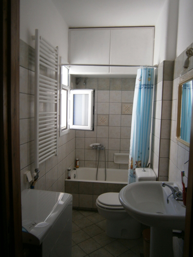 Bathroom, Kohili Studios, South Aegean