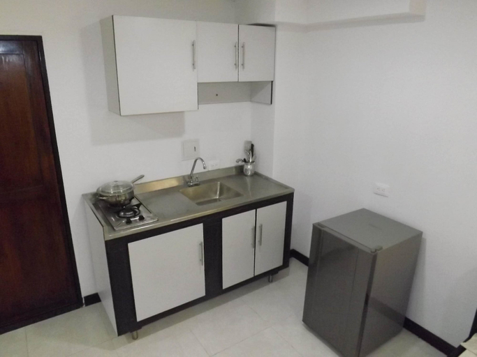 Others 4, Edificio Angelo, Cartago