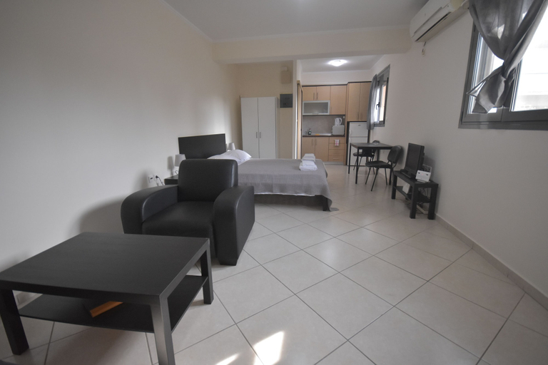 Others 5, AVR DELUXE SUITES 4 AIRPORT FREE SHUTTLE, Attica