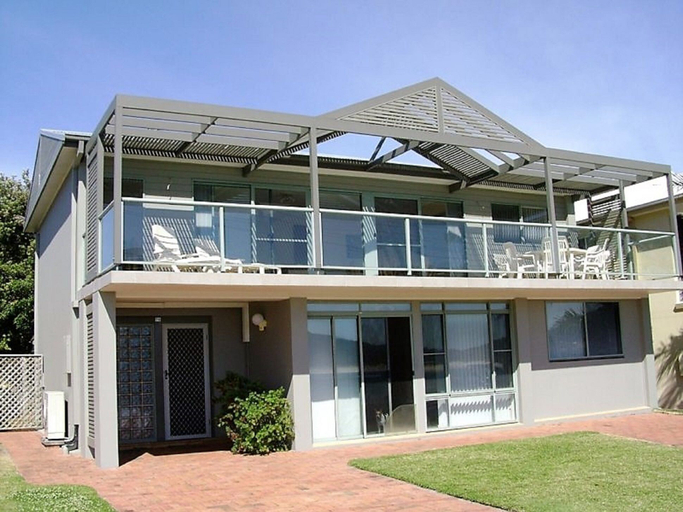 Exterior & Views, On the Beach at Fingal Bay, Port Stephens