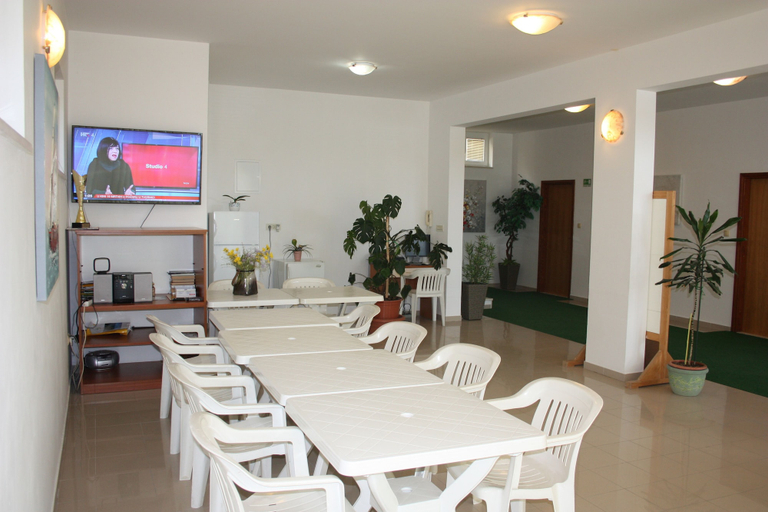 Others 5, Apartments Ivan, Omiš