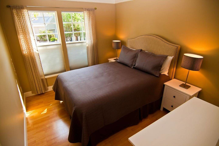 Bedroom 3, Lori Lanes 'juliet Cottage' ~ 2 Bedroom ~ Downtown, Jackson