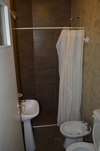 Bathroom 4, Hotel Petit, Capital