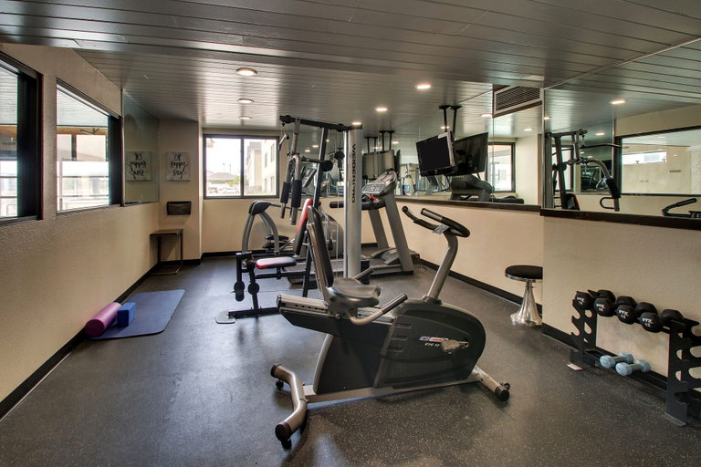 Others 5, EverSpring Inn, Burleigh