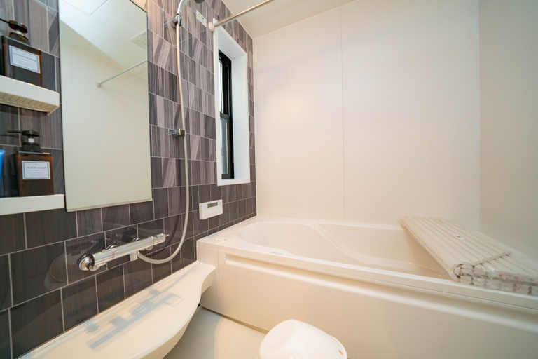 Bathroom 4, Tachibana House, Sumida