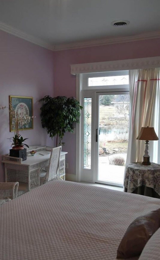 Bedroom 3, Inntiquity A Country Inn, Cass