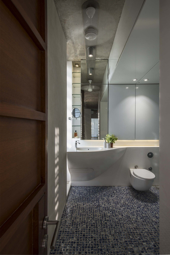 Bathroom 3, The Grand Terrace, Dhaka