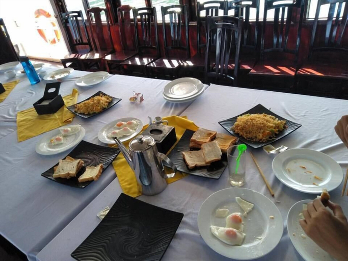 Food & Drinks 4, Sunlight Cruise, Cát Hải