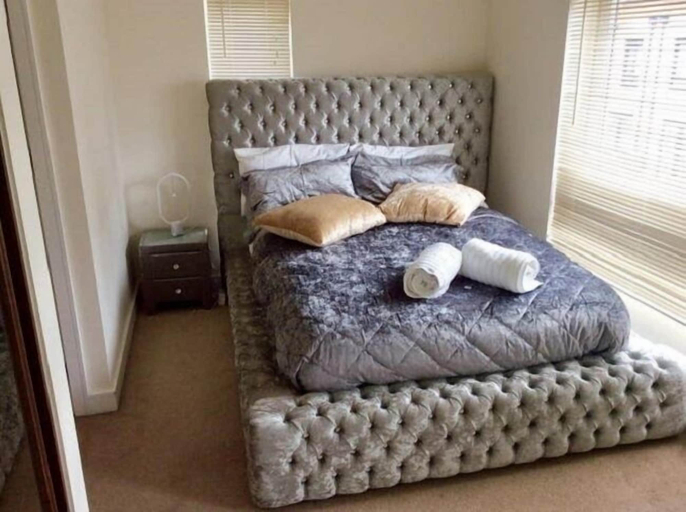 Bedroom 2, Igloo CityCroft Luxury Townhouse, Sheffield