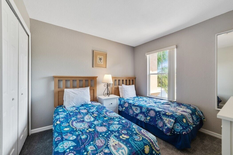 Bedroom 2, Regal Retreat, Polk