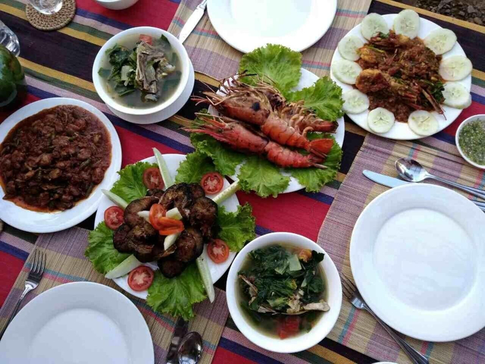 Food & Drinks 5, Ngwe Saung Garden Guest House, Bassein