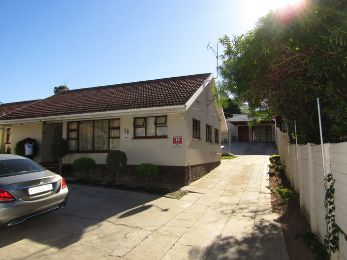 Yolonwabo bed and breakfast, Buffalo City