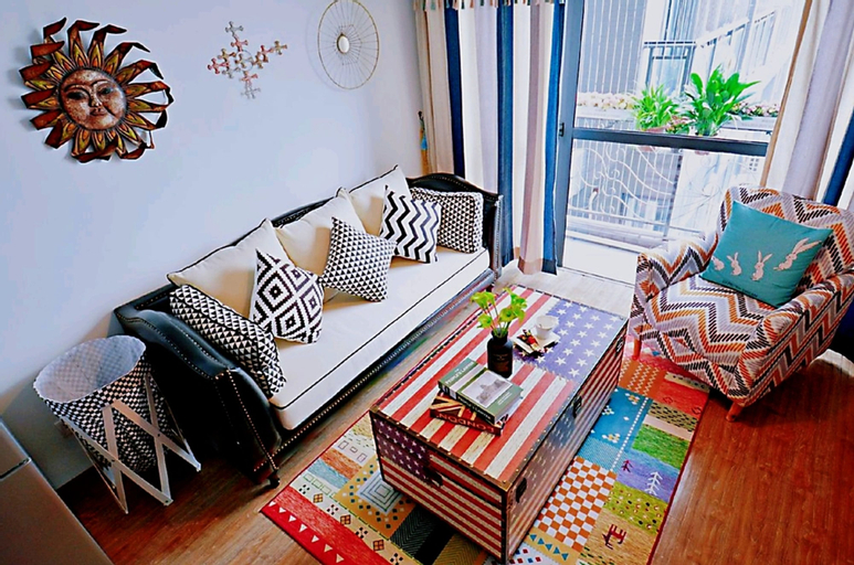 Avatar American Style Large Queen Bed Apartment, Shenzhen