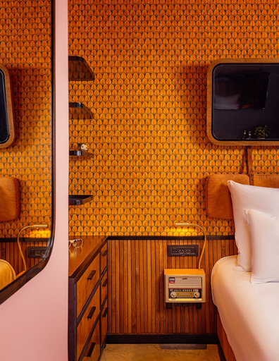 Bedroom 4, Dave Levinsky - Son of a Brown
