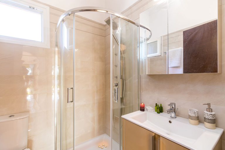 Bathroom 5, Villa Nissos, Ionian Islands