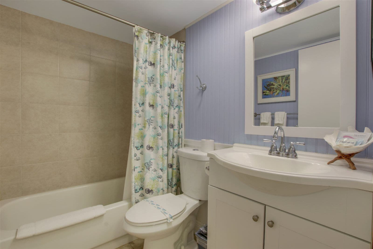 Bathroom 4, Jupiter_bay_d209, Palm Beach