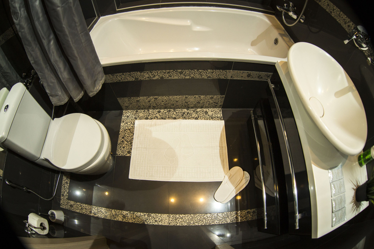 Bathroom 4, Apartments on Studenaya 68A - apt 20, Nizhniy Novgorod gorsovet