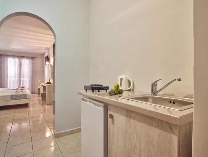 Others 4, Aeon Hotel, Ionian Islands