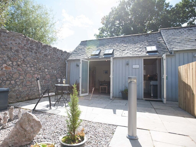 Exterior & Views, Glenernan Self Catering Cottages, Aberdeenshire