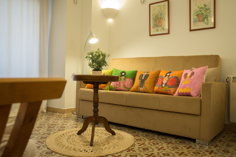 Others 5, Apartamento Adarve, Cáceres