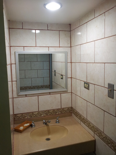 Bathroom 4, Marques De Cima, Nogales