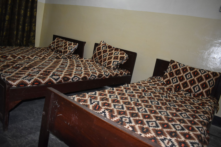 Bedroom 5, Hotel Comfort Inn, Zhob