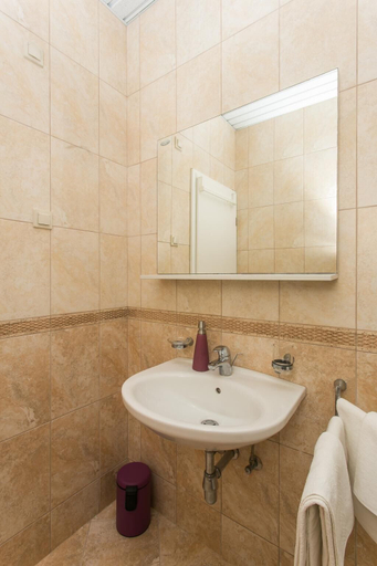 Bathroom 4, Apartments Maria Kolocep, Pojezerje