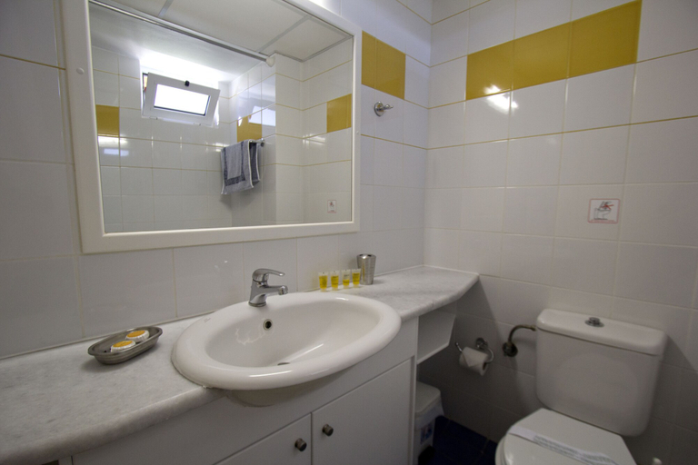 Bathroom 4, Pegasus Hotel, Crete