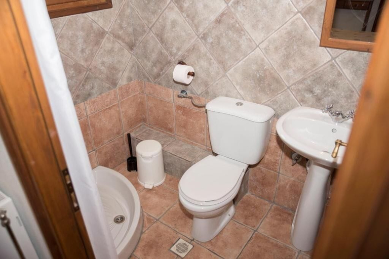 Bathroom, Arhontiko Christodoulou, West Macedonia