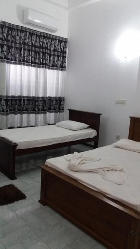 Bedroom 2, Hotel Mahawasala, Dambulla