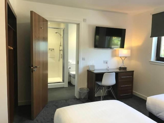 Bedroom 3, Premier Lodge, Falkirk