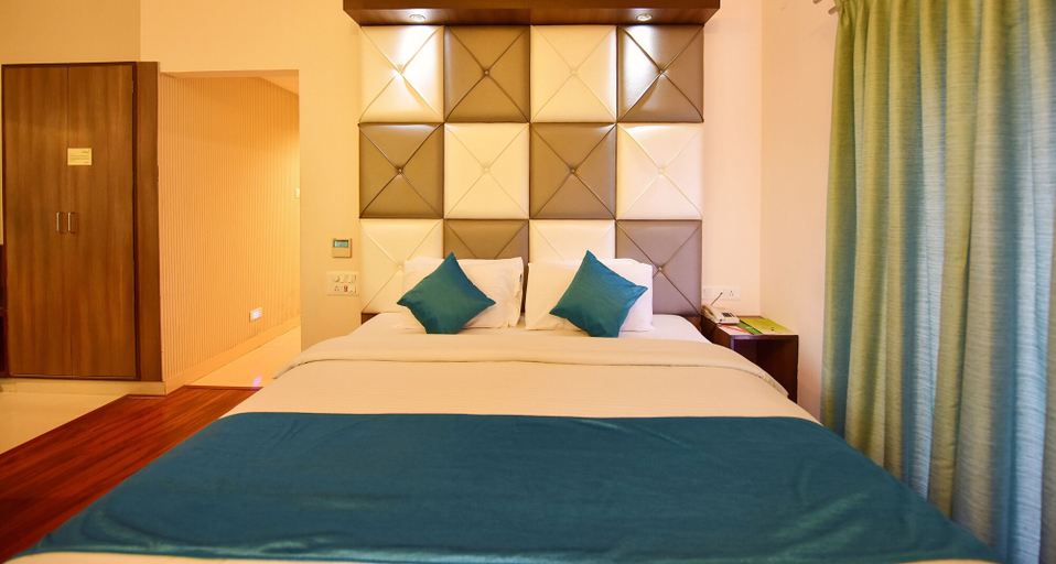 Bedroom 2, Sanman Gardenia, Bangalore
