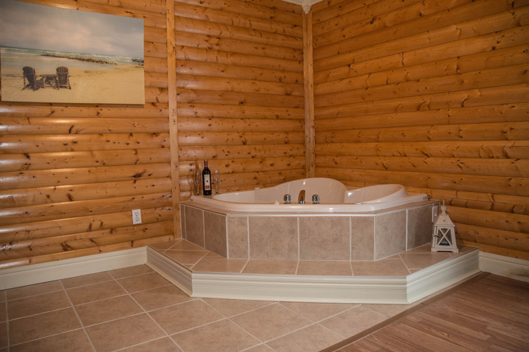 Bathroom 4, Viking Lodge Motel, Division No. 9