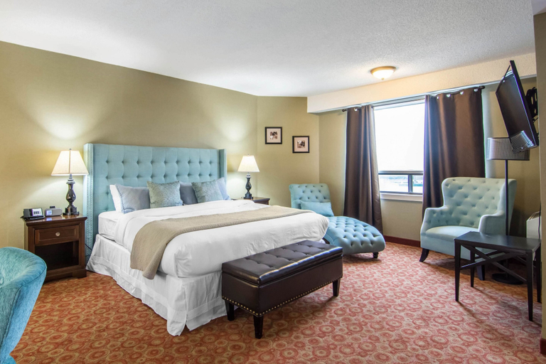 Bedroom 3, Quality Hotel, Division No. 5