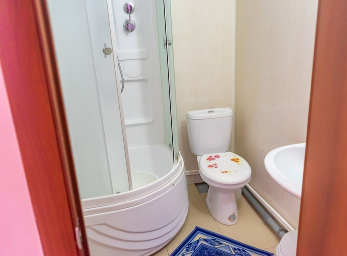 Bathroom 4, Sanatoriy Geolog Kazakhstana, Predgornyy rayon