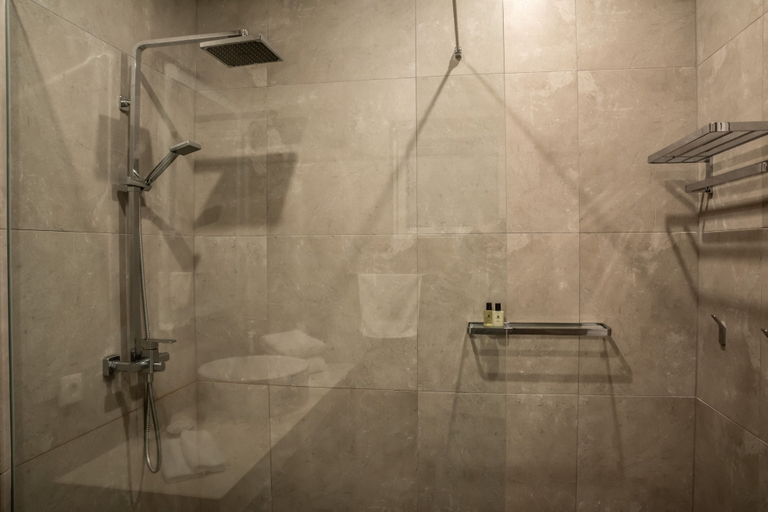 Bathroom 4, Black Beach Suites, Mýrdalshreppur