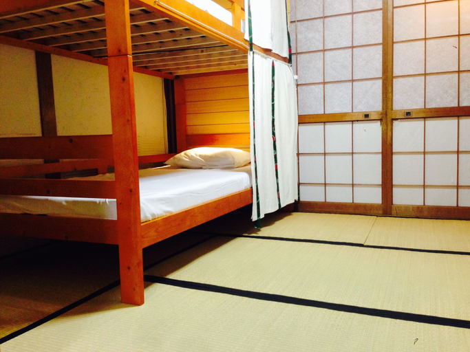 Bedroom 3, Guest House YAMASHITA-YA - Hostel, Nanto