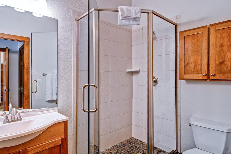 Bathroom 5, Black Canyon Inn Unit F10, Larimer