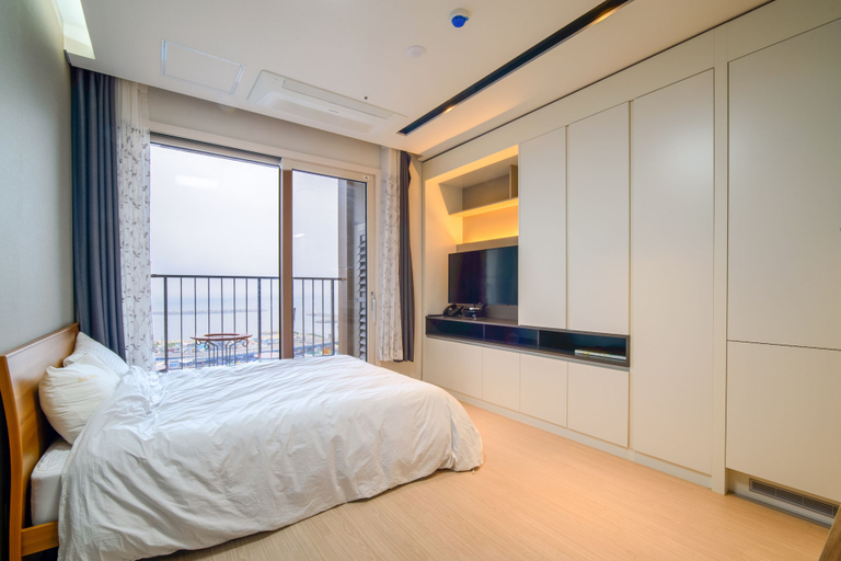 Bedroom 2, Sokcho Daemyeong Samsung Home Prestige Pension, Sokcho