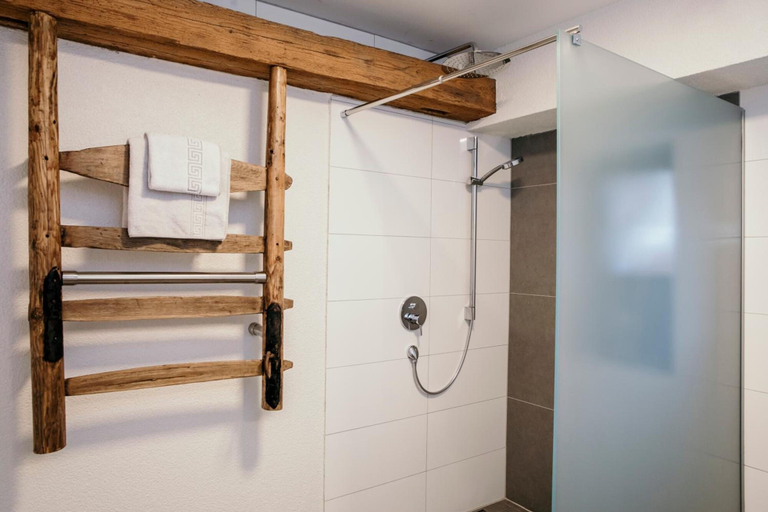 Bathroom 3, Landgasthof Krone, Heilbronn