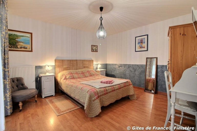 Bedroom 3, Nuances bretonnes, Finistère