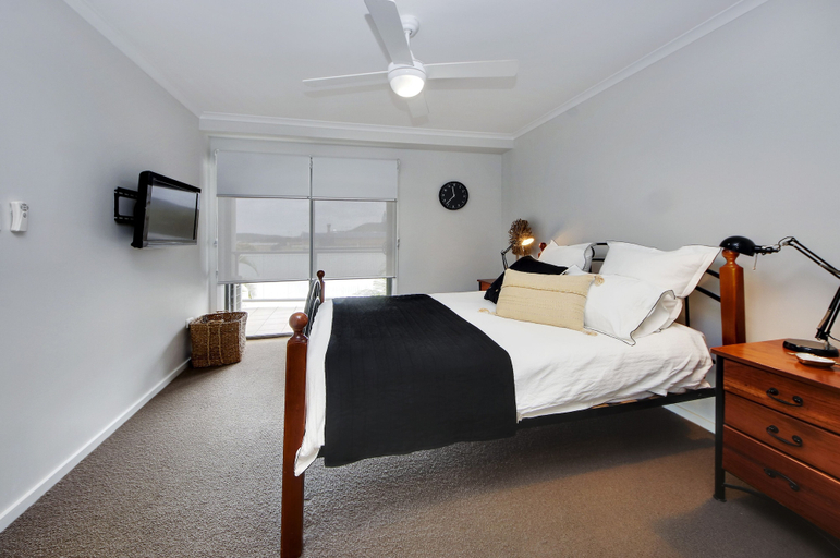 Bedroom 2, Jubilee Apartment No 5, Kempsey