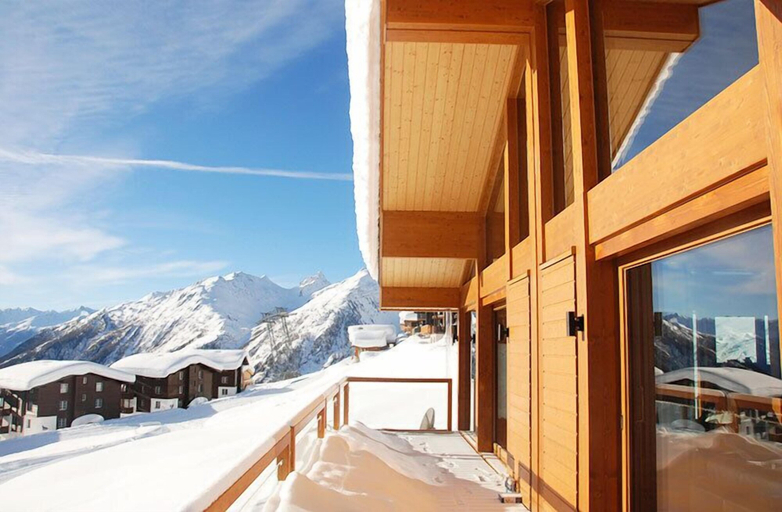 Others 3, Swiss Chalet, West Raron