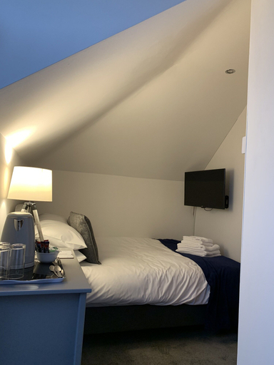 Bedroom 2, The Waves Bar Cafe B and B Hotel, Kent