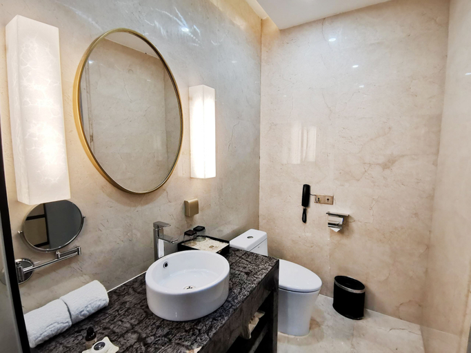 Bathroom 3, Hundred Hotel, Qingdao