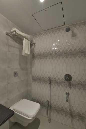 Bathroom 5, Hotel Residency Park, Mumbai City
