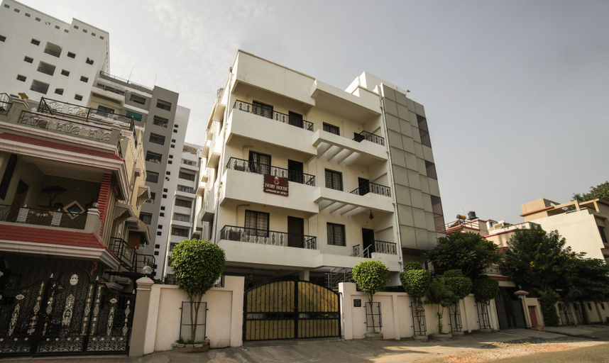 Exterior & Views 2, Treebo Ivory House, Nagpur