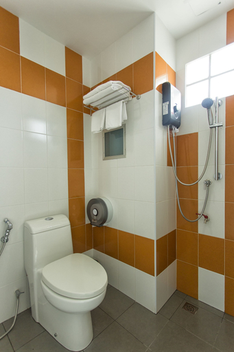 Bathroom 5, Kulasab Hotel, Hat Yai