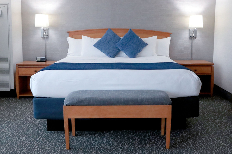 Bedroom 3, Emerald Queen Hotel & Casino - Fife, Pierce