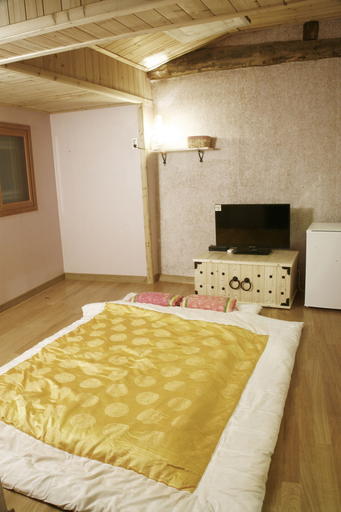 Bedroom 4, Somangchae, Jeonju